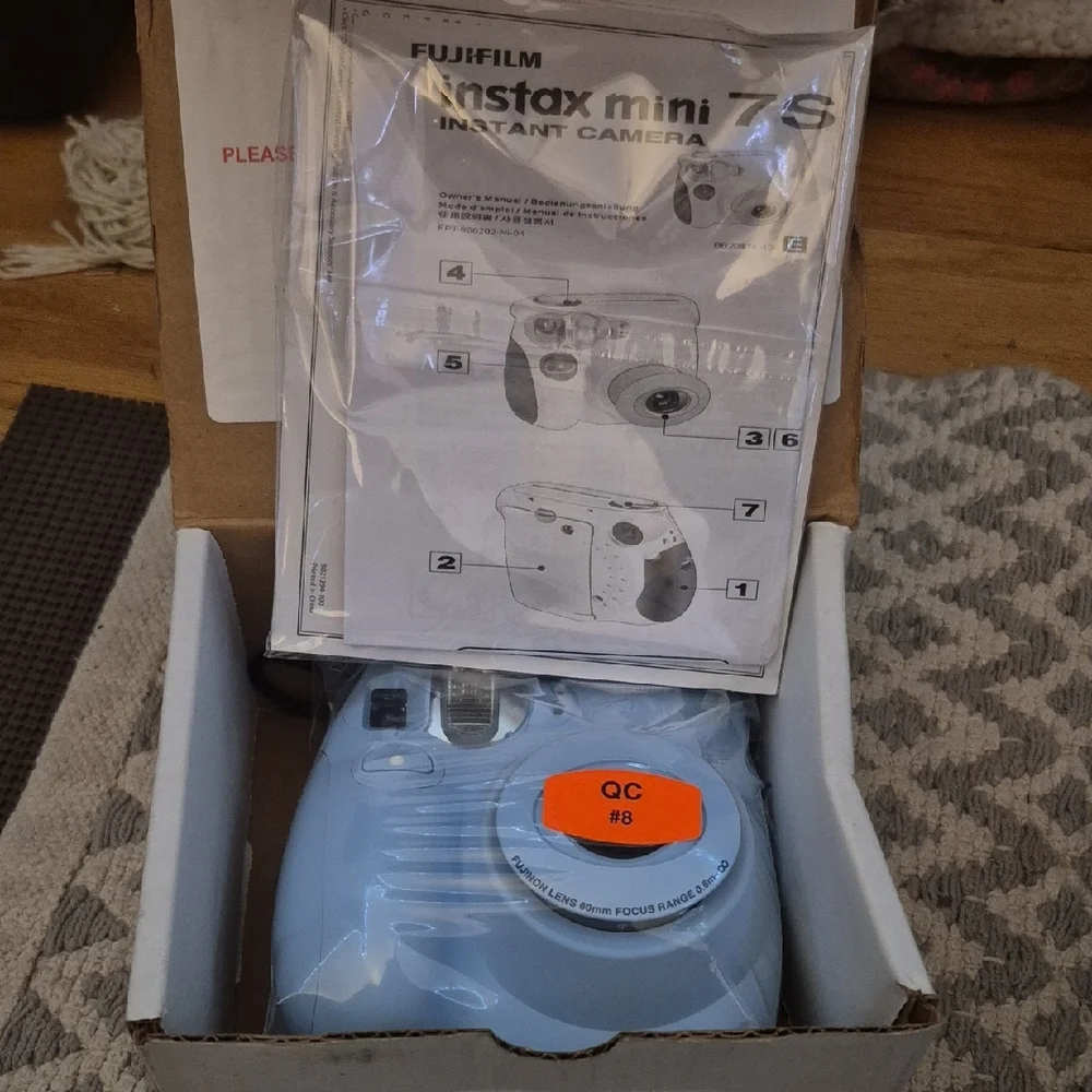 Fujifilm Instax Mini 7S Instant Camera - Blue